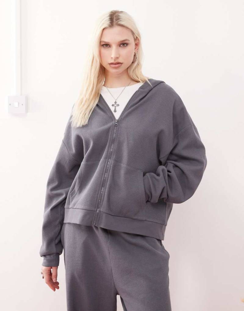 Collusion - Oversize-Kapuzenpullover in Boxy-Passform in Anthrazit mit Waffelstruktur, Kombiteil-Grau von Collusion
