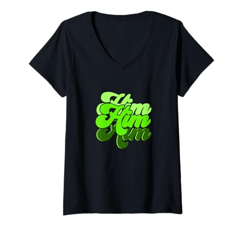 Damen Grün He is Him grün Grafik T-Shirt mit V-Ausschnitt Damen Grün He is Him grün Grafik T-Shirt mit V-Ausschnitt von Color Match Green Graphic Tee