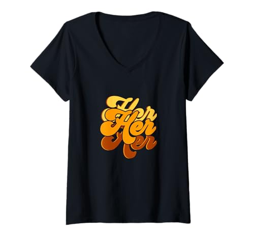 Damen Orange She is Her Orange Grafik T-Shirt mit V-Ausschnitt Damen Orange She is Her Orange Grafik T-Shirt mit V-Ausschnitt von Color Match Orange Graphic Tee