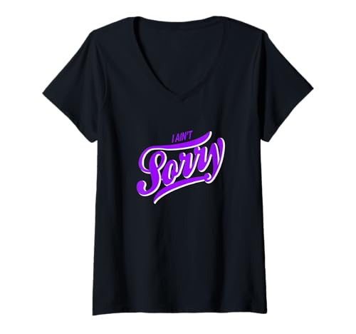 Damen Lila I Ain't Sorry, Violette Grafik T-Shirt mit V-Ausschnitt Damen Lila I Ain't Sorry, Violette Grafik T-Shirt mit V-Ausschnitt von Color Match Purple Graphic Tee