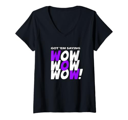 Damen Violette Got'em Saying WOW-X3-Grafik in Violett T-Shirt mit V-Ausschnitt Damen Violette Got'em Saying WOW-X3-Grafik in Violett T-Shirt mit V-Ausschnitt von Color Match Purple Graphic Tee