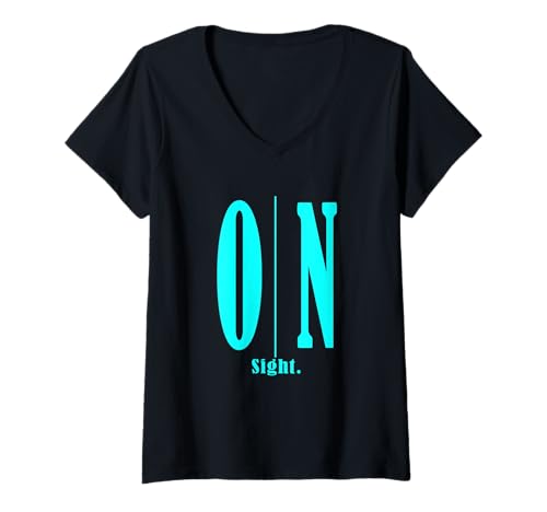 Damen Turquoise On Sight. Türkis-Grafik T-Shirt mit V-Ausschnitt Damen Turquoise On Sight. Türkis-Grafik T-Shirt mit V-Ausschnitt von Color Match Turquoise Graphic Tee