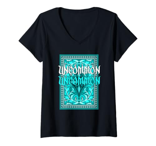 Damen Turquoise Uncommon-x2 Türkis-Grafik T-Shirt mit V-Ausschnitt Damen Turquoise Uncommon-x2 Türkis-Grafik T-Shirt mit V-Ausschnitt von Color Match Turquoise Graphic Tee