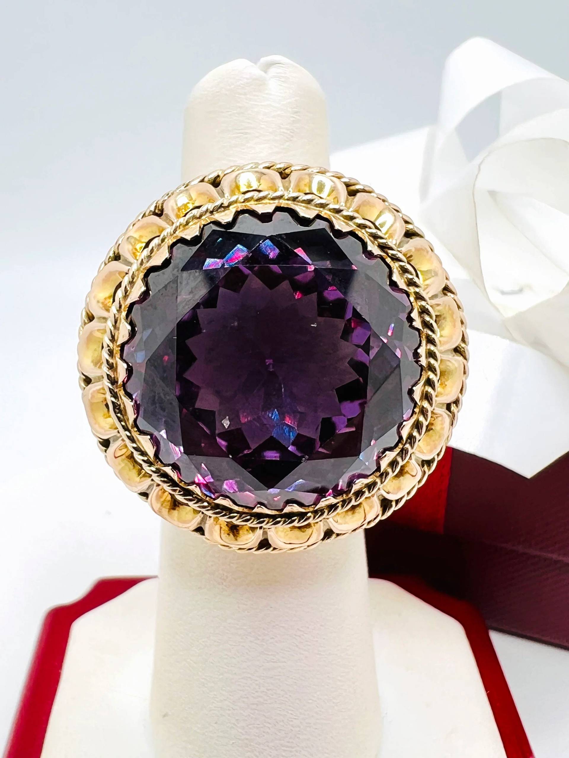 14K Gelbgold Amethyst Cocktail Ring Größe 6, 25 von ColorCoutureJewels