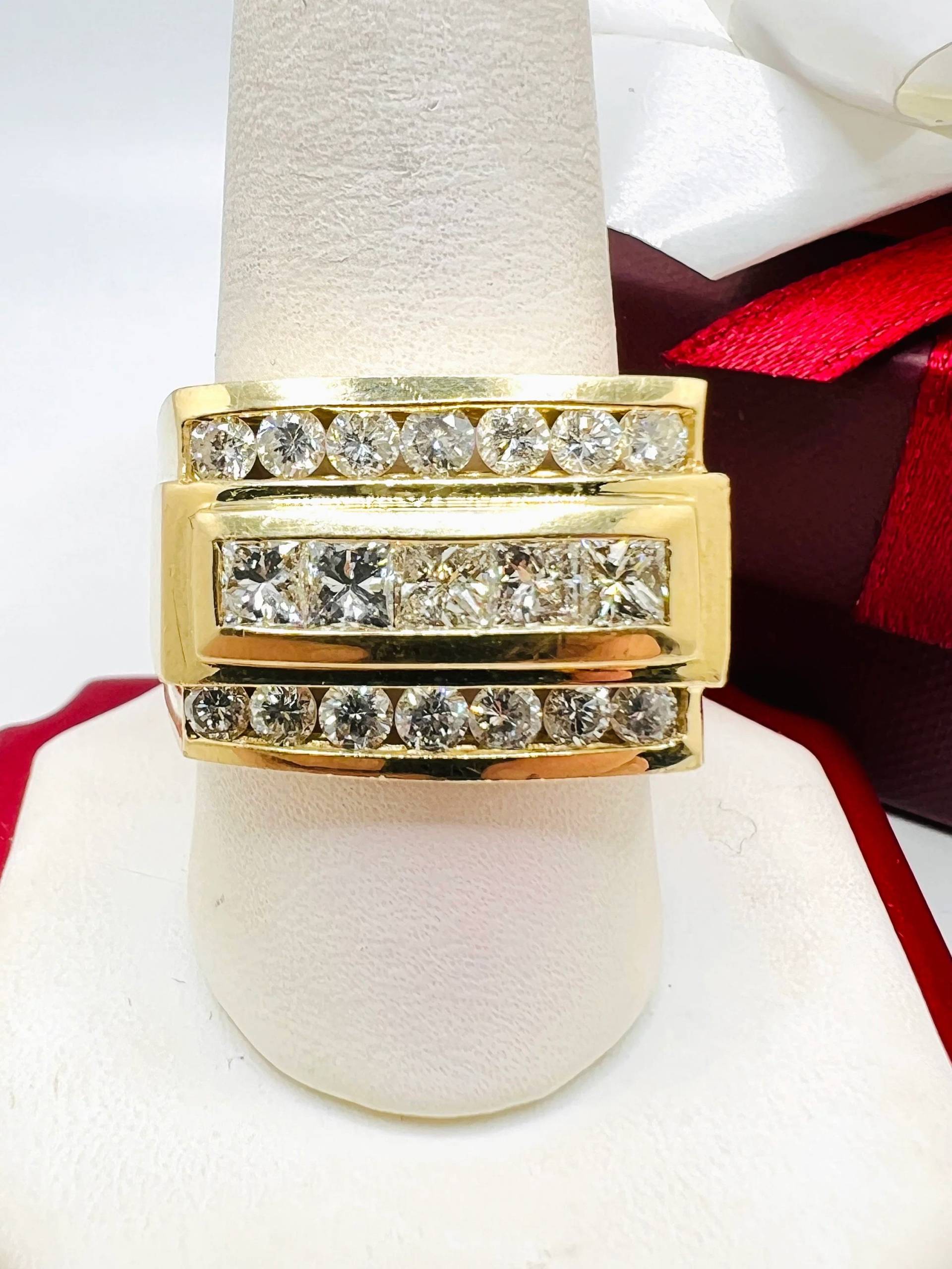 14K Gelbgold Diamant 1.80 Karat Herren Domring Größe 9, 25 von ColorCoutureJewels