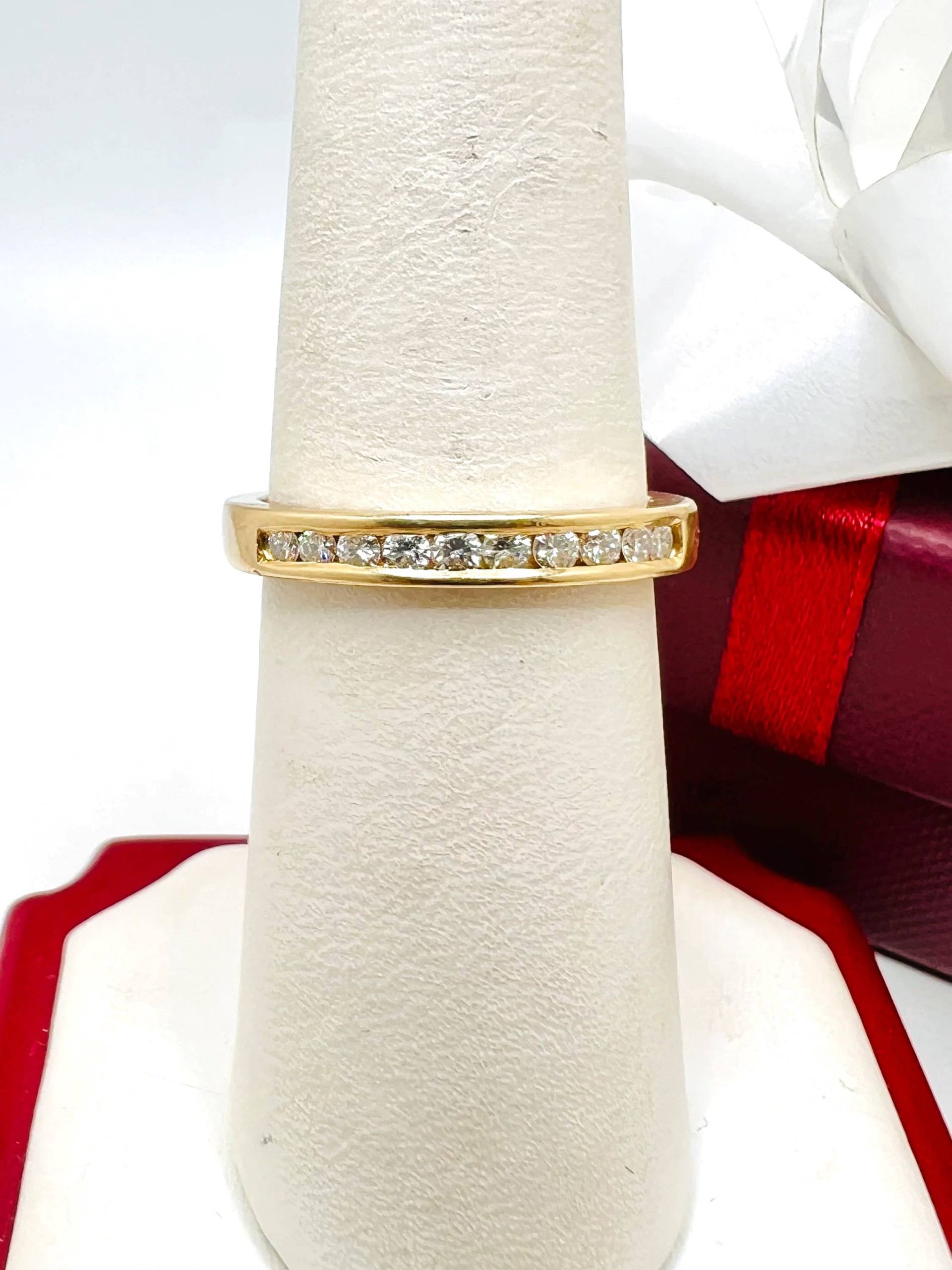 14K Gelbgold Diamant Band Ring Größe 6, 90 von ColorCoutureJewels