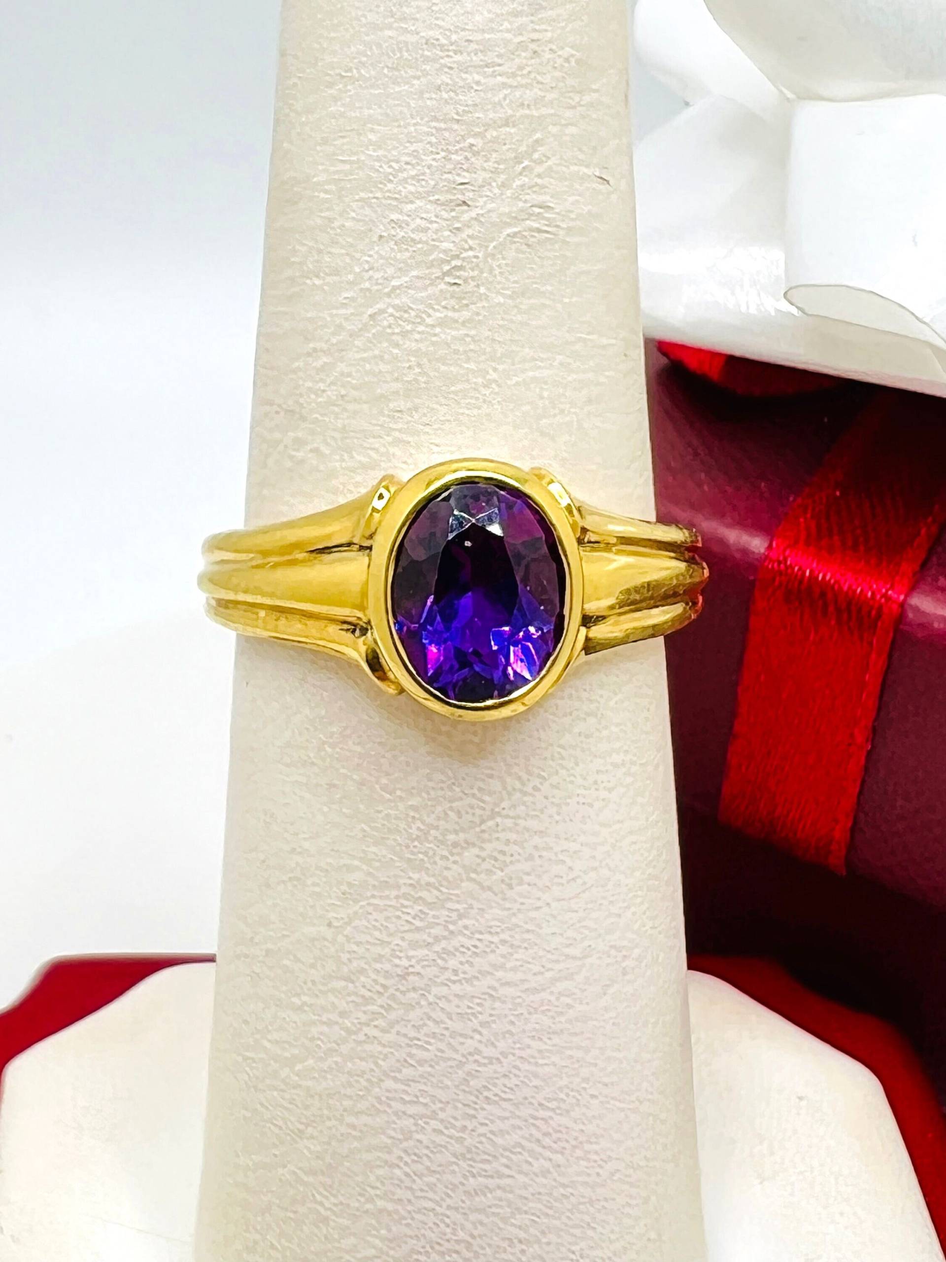 18K Gelbgold Amethyst Ring Größe 6, 75 von ColorCoutureJewels