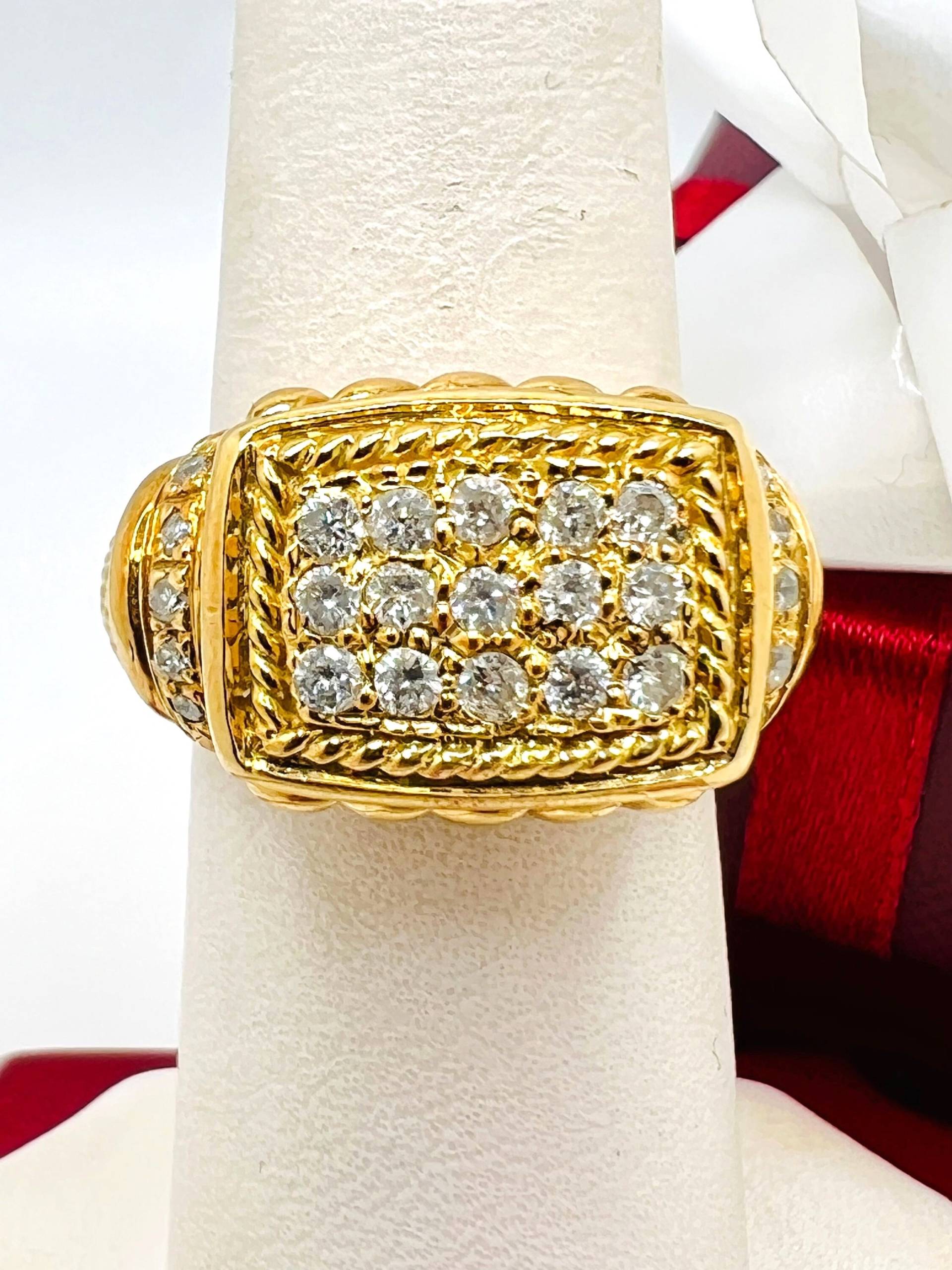 18K Gelbgold Diamant 0.50Ct Kuppel Ring Größe 6.5 von ColorCoutureJewels