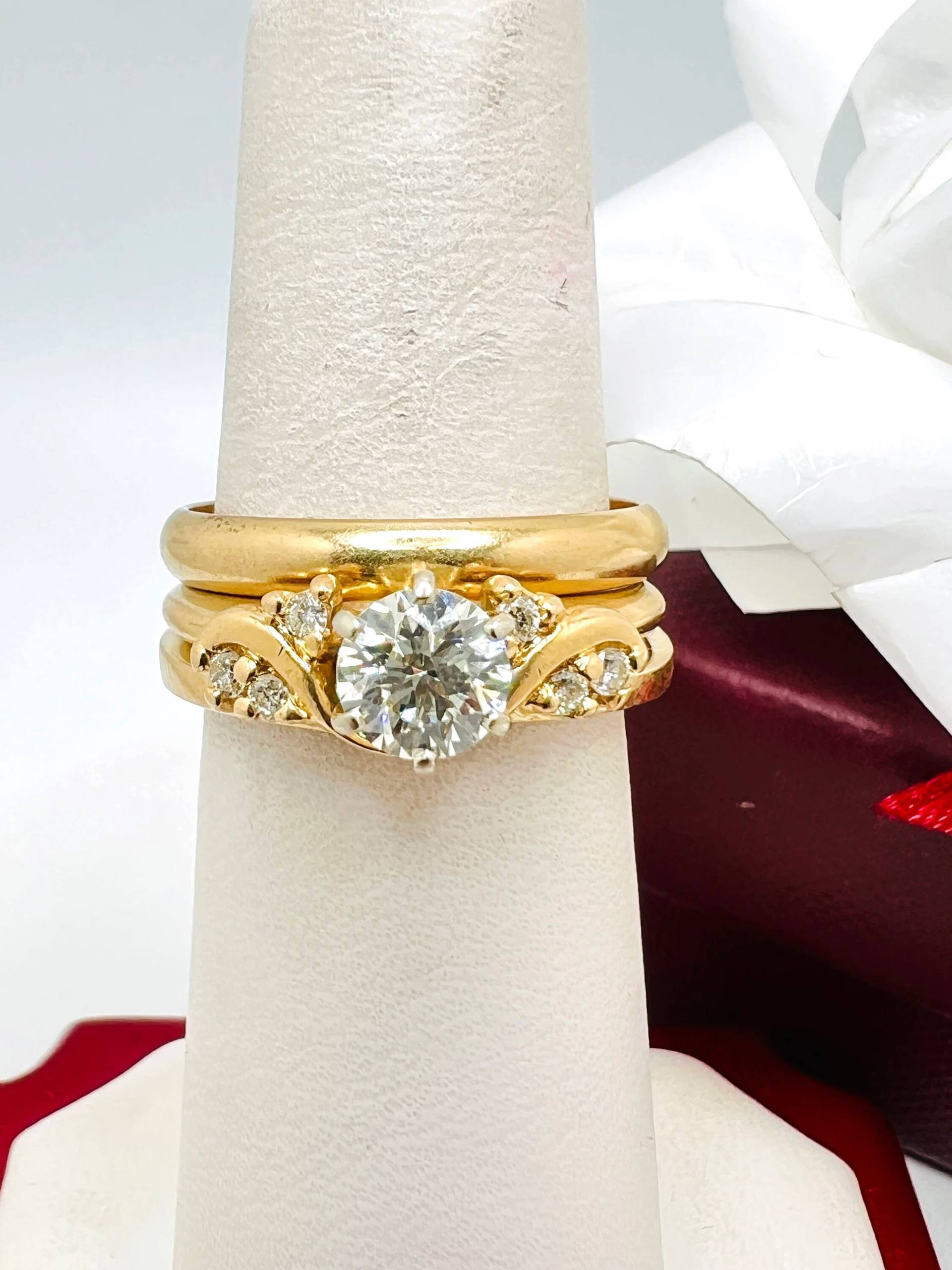 Braut Verlobung, Ehering Set Ring, Runder Diamant, 14K Gelbgold Größe 7 von ColorCoutureJewels