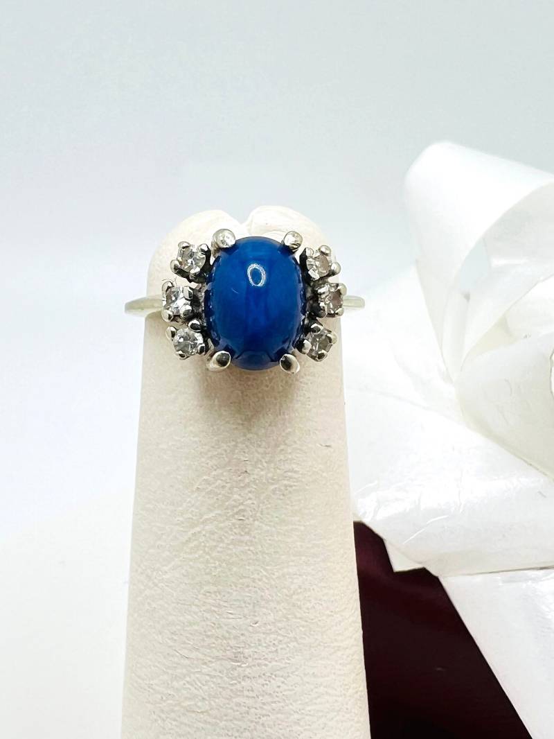 Handgemachte 14K Weißgold Saphir & Diamant Ring Größe 2.3 Ungefähr von ColorCoutureJewels