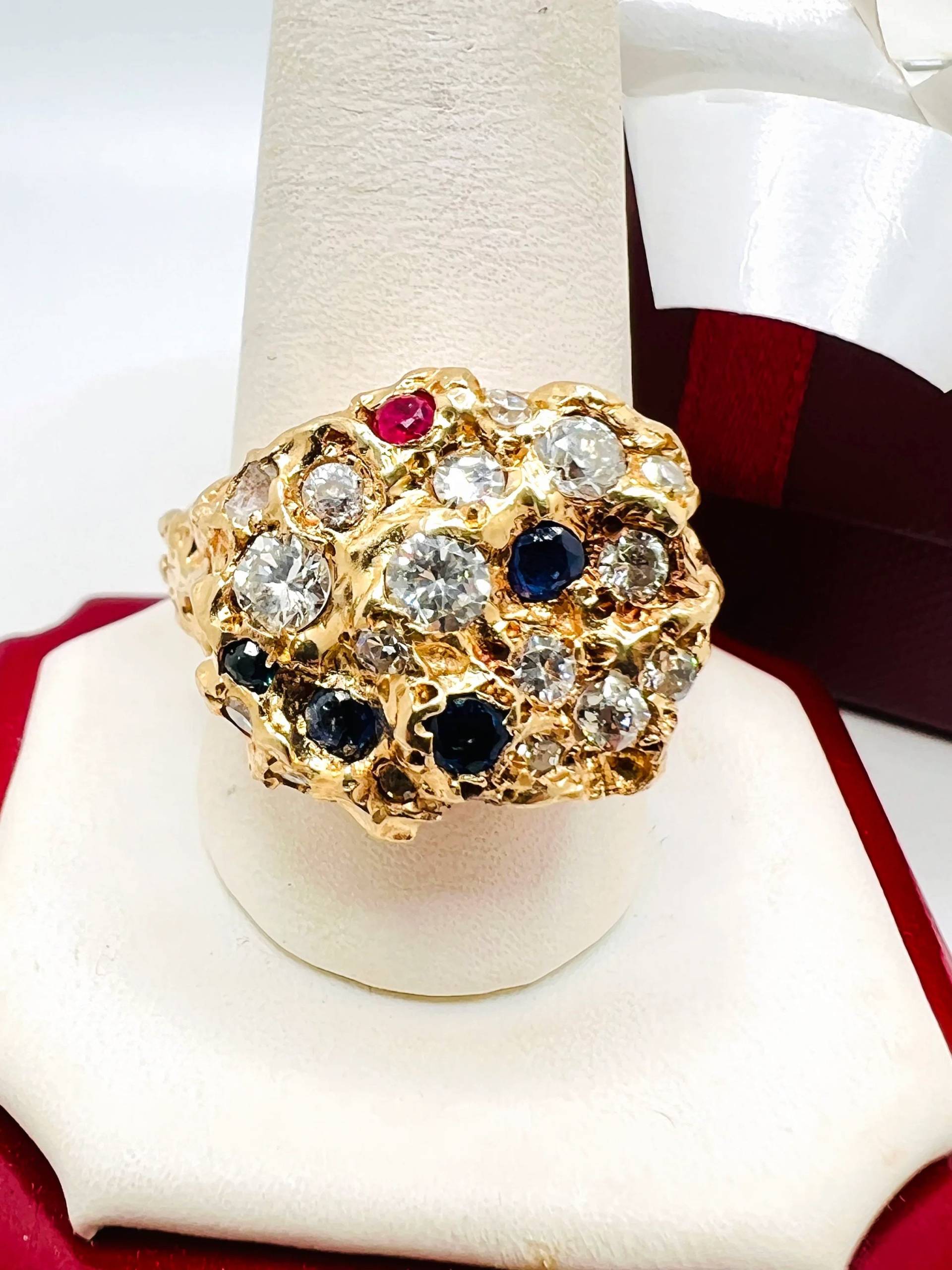 Handgemachter 14K Gelbgold Rubin Saphir Diamant Ring Größe 10 von ColorCoutureJewels