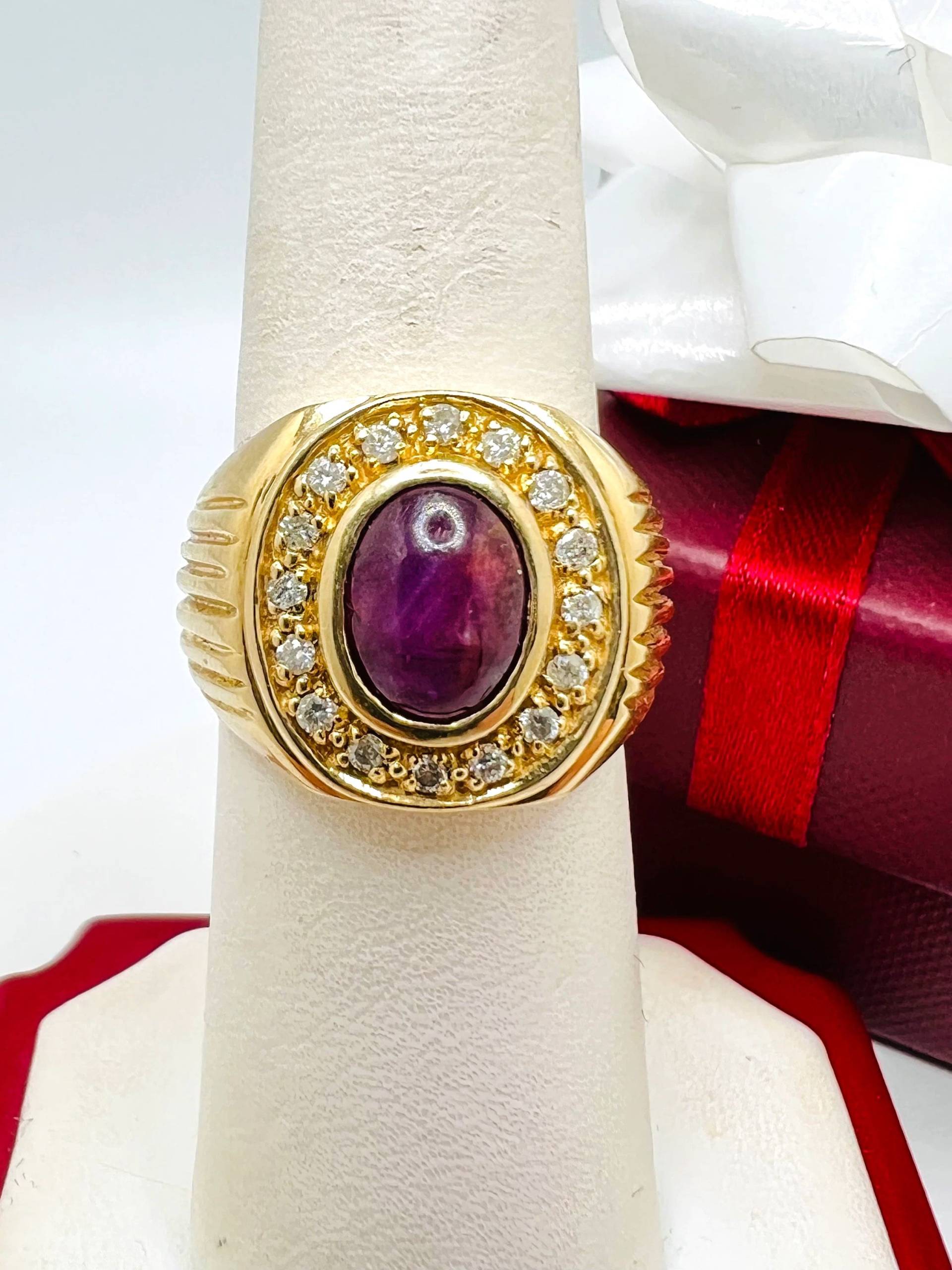 Vintage 10K Gelbgold Rubin Cabochon & Diamant 1980Er Ring Größe 6, 9 Ungefähr von ColorCoutureJewels