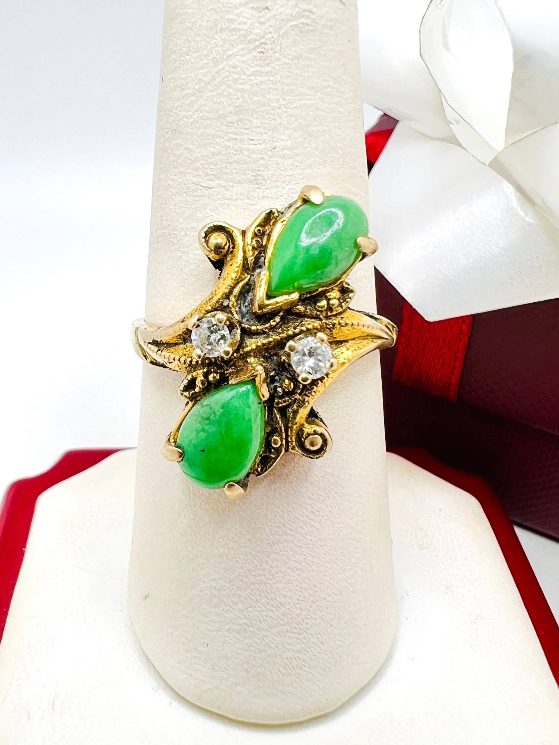 Vintage 14K Gelbgold Jade & Diamanten 0.15Ct Ring Größe 8 von ColorCoutureJewels