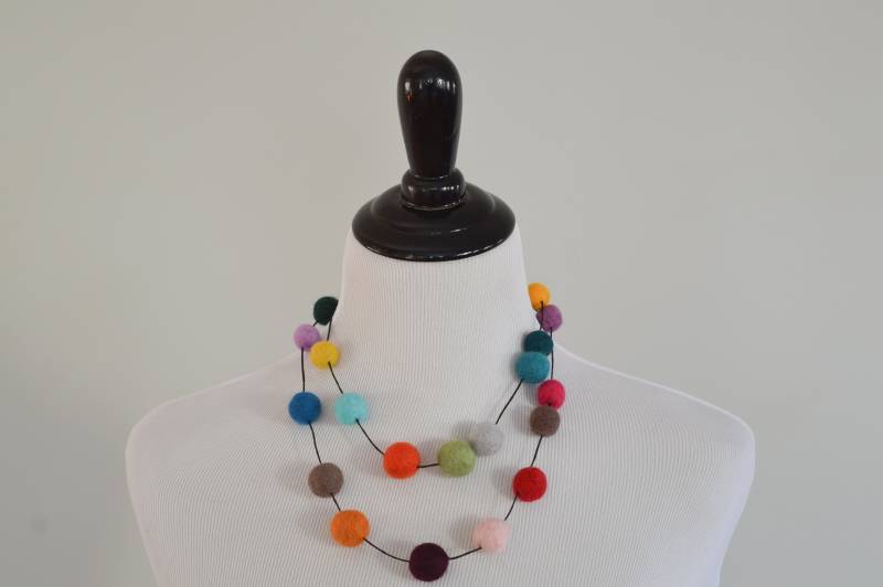 Merino & Corriedale Gefilzte Perlenkette Verstellbare Perlen von ColorFeltDesign