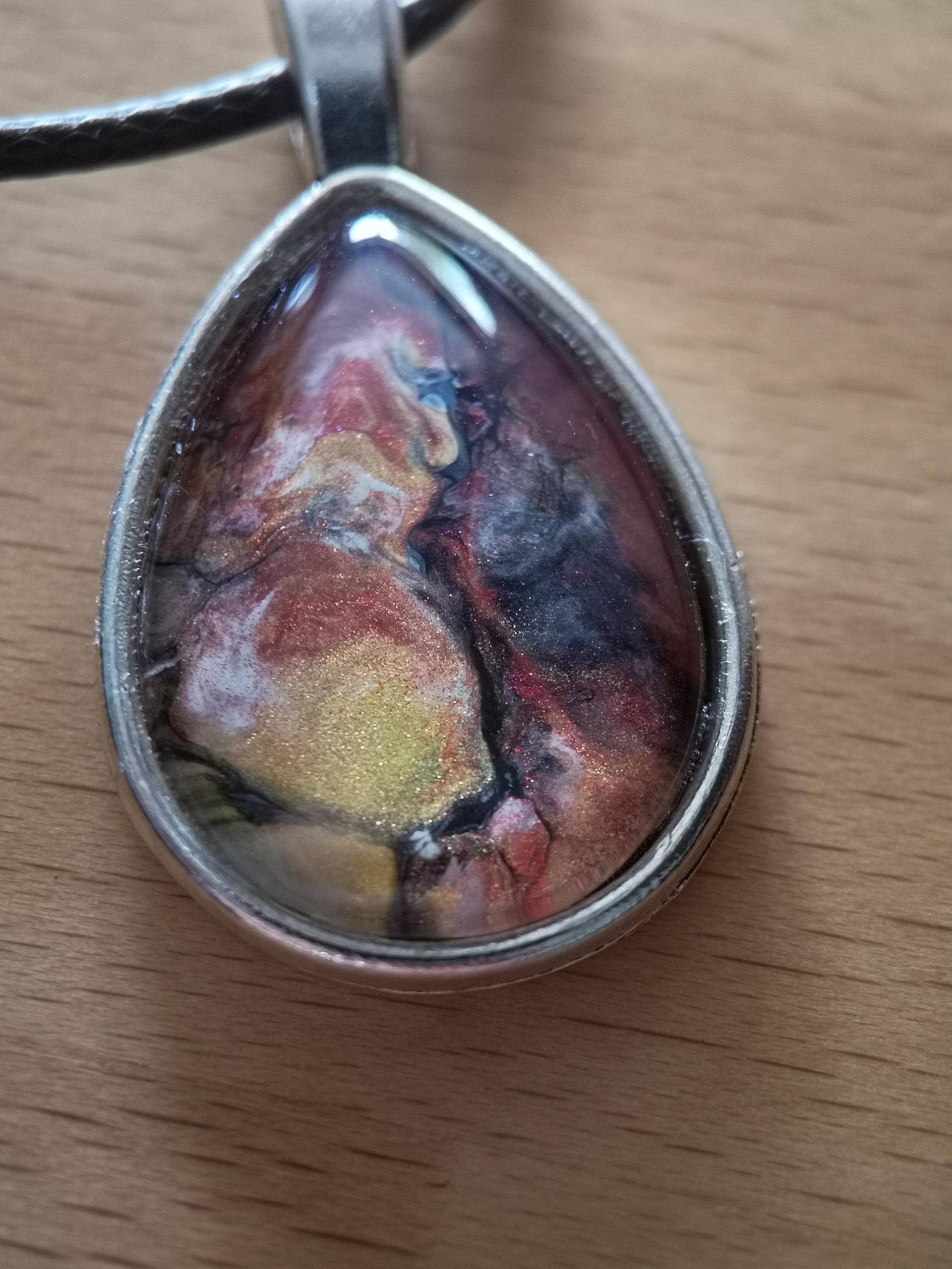 Geschenk Fluid Painting Schmuck Halskette Anhänger Handgefertigt Glas Cabochon Tragbare Kunst Unikat Modeschmuck Geschenk Fluid Painting Schmuck Halskette Anhänger Handgefertigt Glas Cabochon Tragbare Kunst Unikat Modeschmuck von ColorFromMe