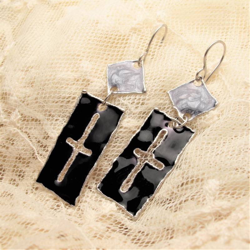 Silber Ohrringe Vintage Grau Schwarz Emaille, Gothic Stil Ohrringe, Kreuz Baumelnohrringe von ColorSwing