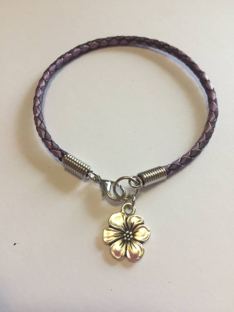 Apfelblüte Geflochtenes Leder Bettelarmband von ColoradoHorseTracks