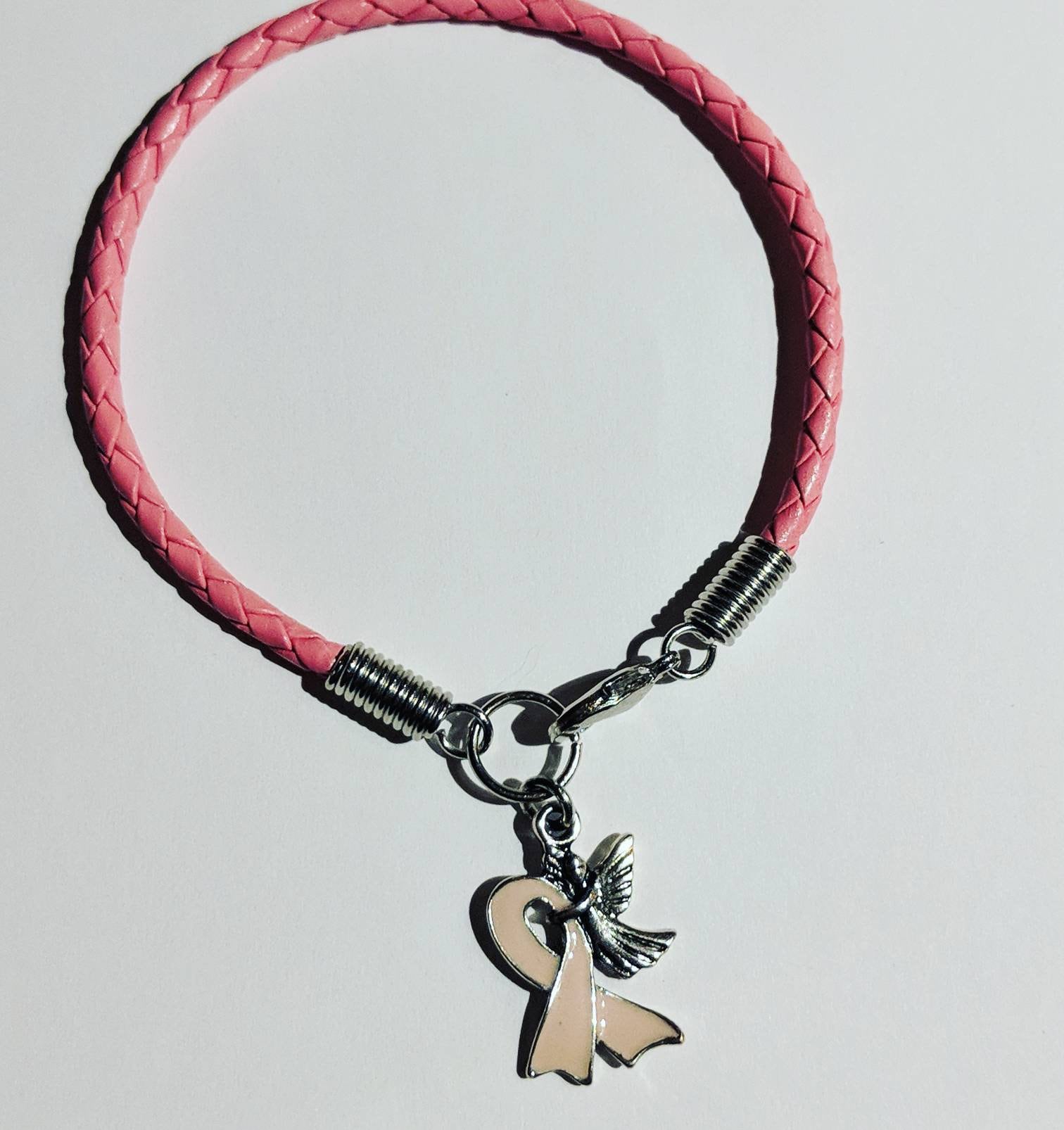 Brustkrebs-Schutzengel Geflochtenes Lederarmband Brustkrebs-Schutzengel Geflochtenes Lederarmband von ColoradoHorseTracks