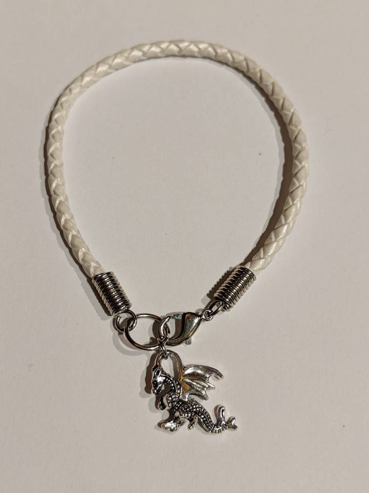 Drachen Geflochtenes Lederarmband Drachen Geflochtenes Lederarmband von ColoradoHorseTracks