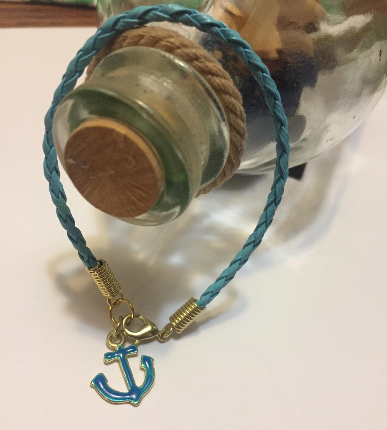Gold Und Blau Anker Geflochtenes Leder Armband Gold Und Blau Anker Geflochtenes Leder Armband von ColoradoHorseTracks