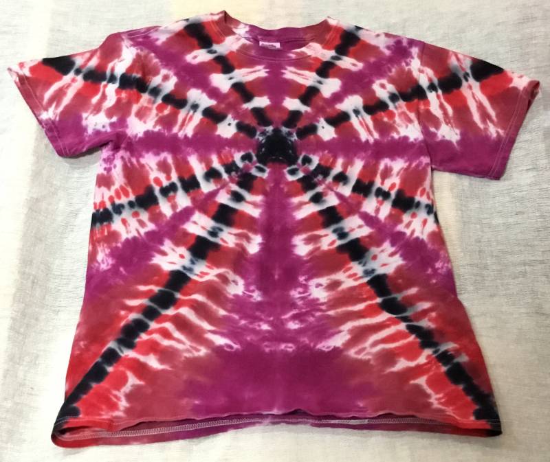 Kleines Gebatiktes Sternchen T-Shirt von ColoradoTied