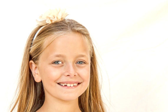 Elfenbein Blumen Haarband Für Mädchen - Baby Und Blumenmädchen Stirnband von ColoresForYou