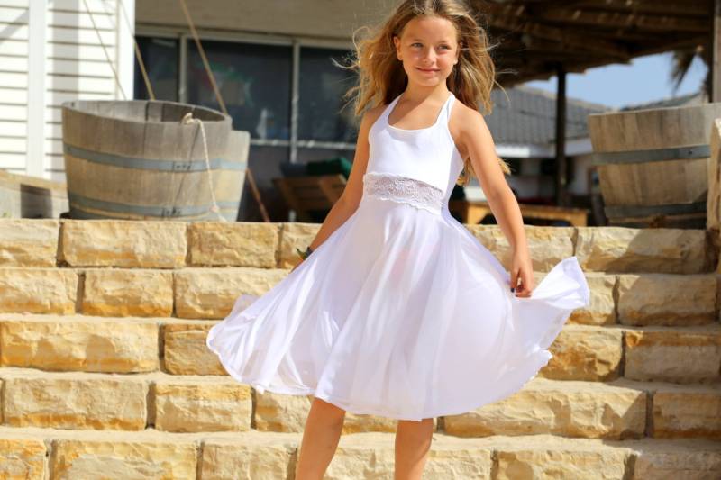 Weißes Kleid Mit Spitze Für Mädchen - Sommer Twirly Weißes Blumenmädchenkleid Brautjungfernkleid Ballerinakleid Weißes Kleid Mit Spitze Für Mädchen - Sommer Twirly Weißes Blumenmädchenkleid Brautjungfernkleid Ballerinakleid von ColoresForYou