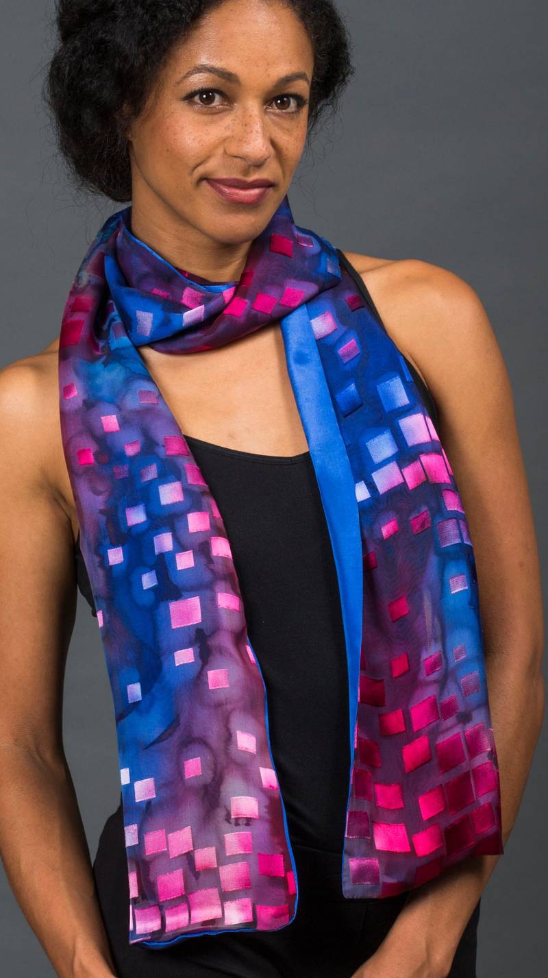 Floating Squares Schal in Königsblau, Koralle #cmsc009 von ColormuseArt