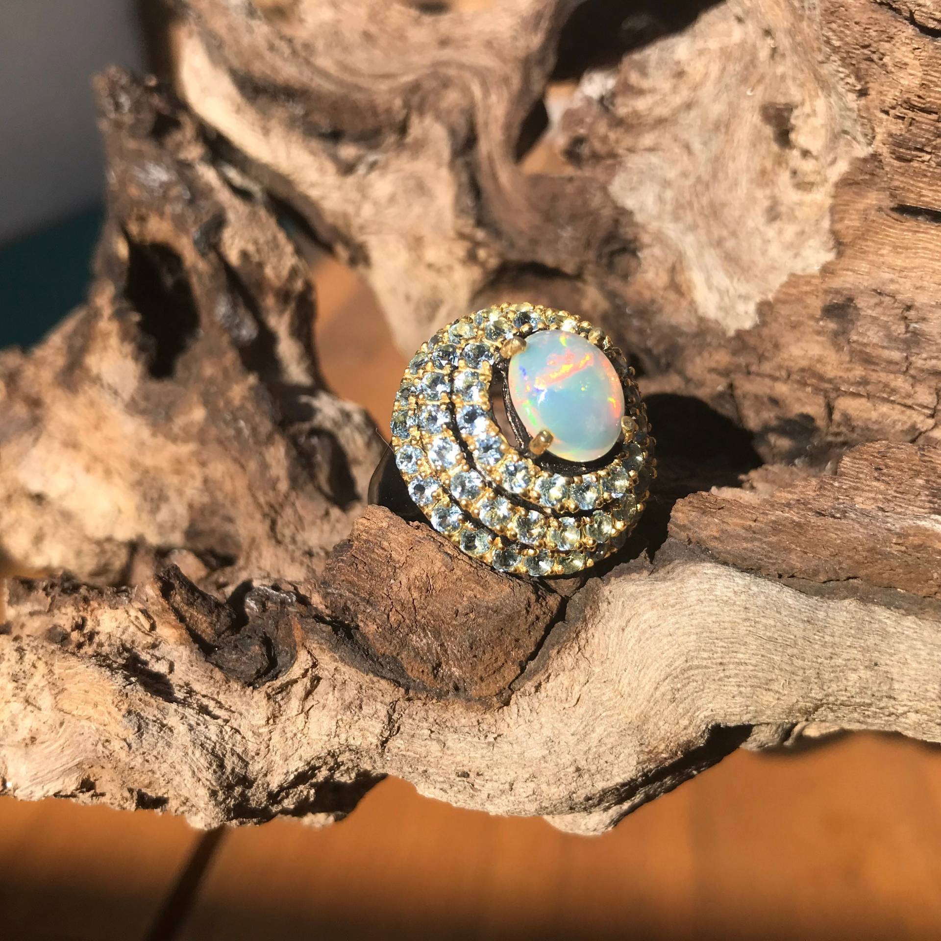 Sterling Silber Natürliche Opal Topas Statement Ring Größe 8 von ColorsOfEtnika