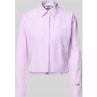Colourful Rebel Boxy Fit Bluse mit Brusttasche Modell 'Aliya' in Fuchsia, Größe M von Colourful Rebel