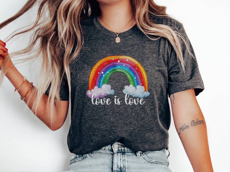 Love Is Rainbow T-Shirt | Pride Month Cute Lgbtq Diversity Beautiful Cute Unisex Shirt Gift von ColourfulAnni