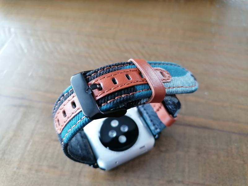 Camouflage Armband Für Apple Watch 1 - 5 6 7 8 9 10 11 Se Ultra 38 40 41 42 44 45 46 49 Mm Blaues Canvas-Uhrband Mit Echtlederdetails Abv02 von ColoururworldStudio