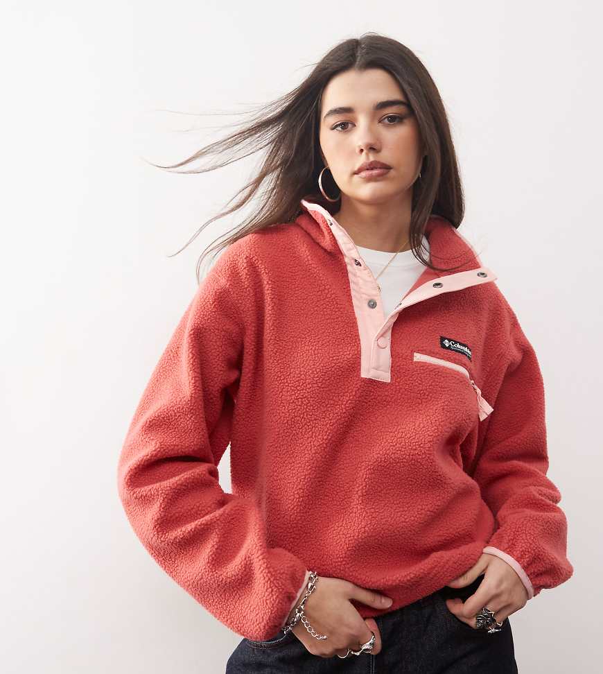 Columbia - Helvetia II - Fleece-Oberteil in Dare Devil, Sandrosa mit Cropped-Länge und kurzer Druckknopfleiste von Columbia