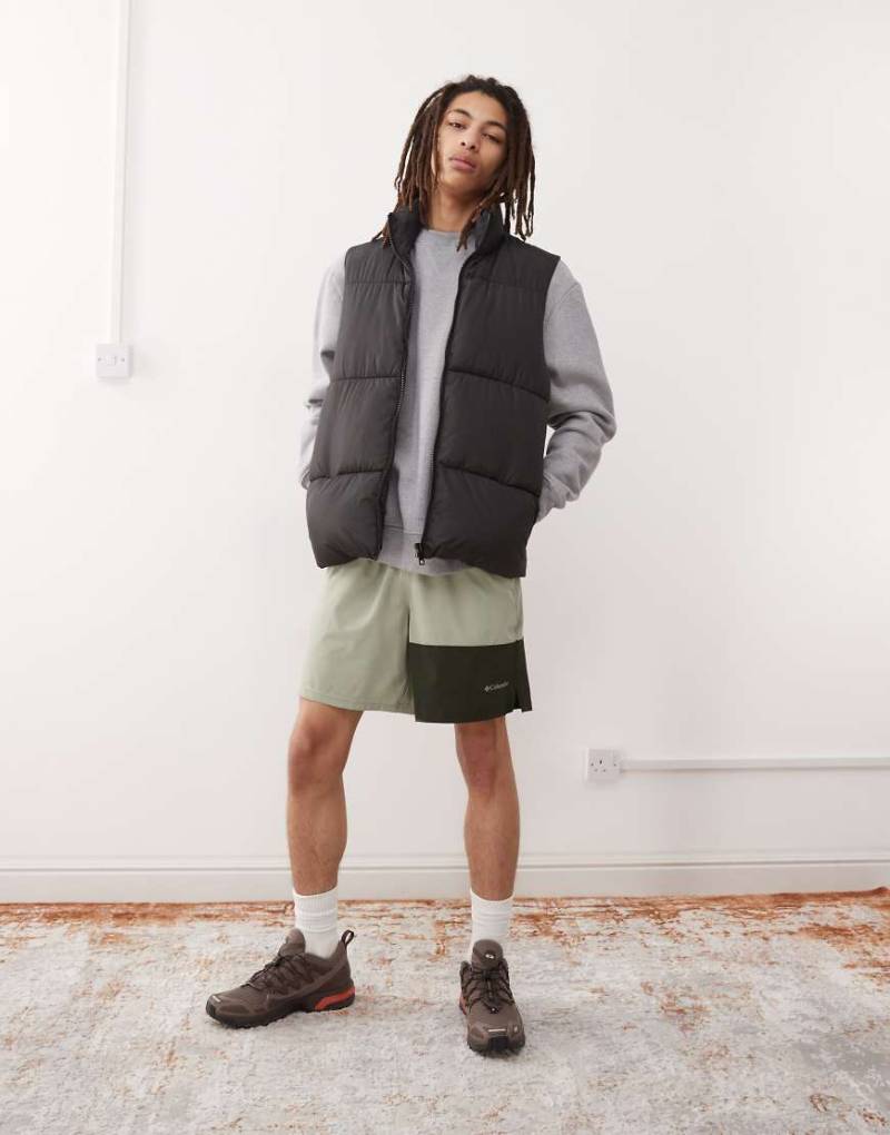 Columbia - Hike - Shorts in grünem Farbblock-Design von Columbia