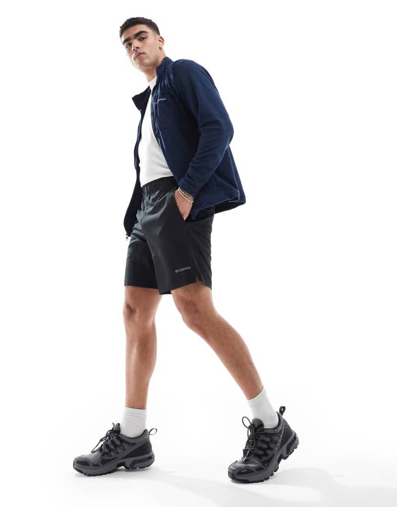 Columbia - Hike - Shorts in schwarzem Farbblock-Design von Columbia
