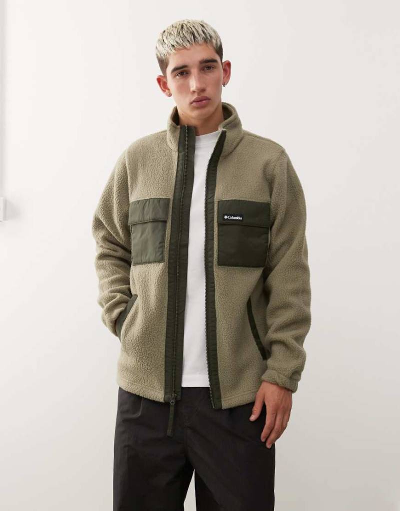 Columbia - Juniper Peak - Jacke aus Fleece in Grün mit durchgehendem Reißverschluss Columbia - Juniper Peak - Jacke aus Fleece in Grün mit durchgehendem Reißverschluss von Columbia