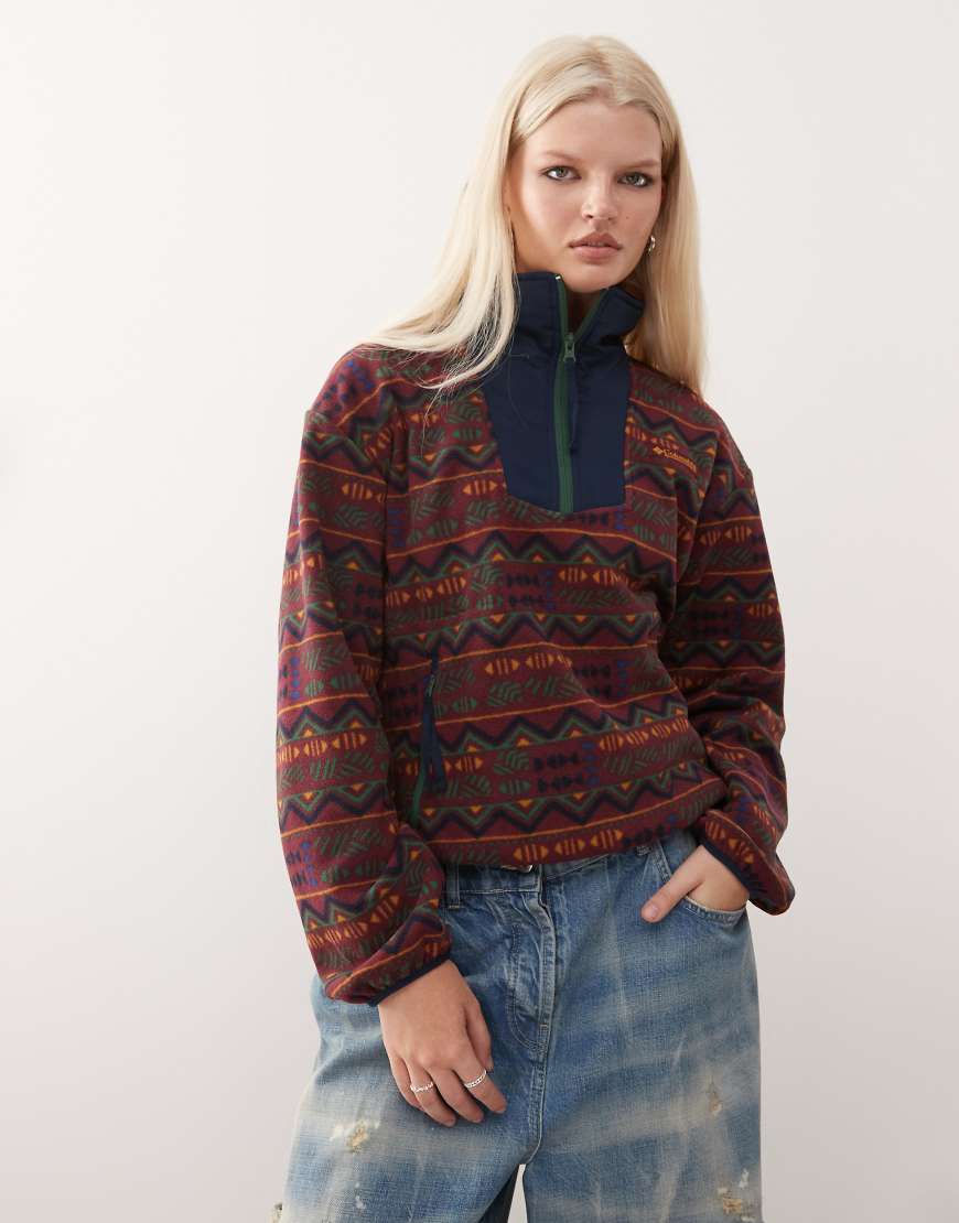 Columbia - Sequoia Grove - Pullover in Burgunderrot mit Print und kurzem Reißverschluss von Columbia