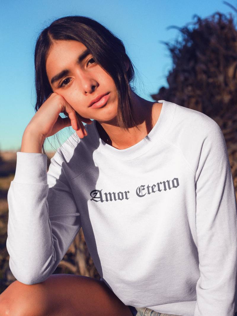 Amor Eterno, Unisex Heavy Blend Crewneck Sweatshirt, Juan Gabriel, Juanga, El Divo De Juarez von ComadreCulture
