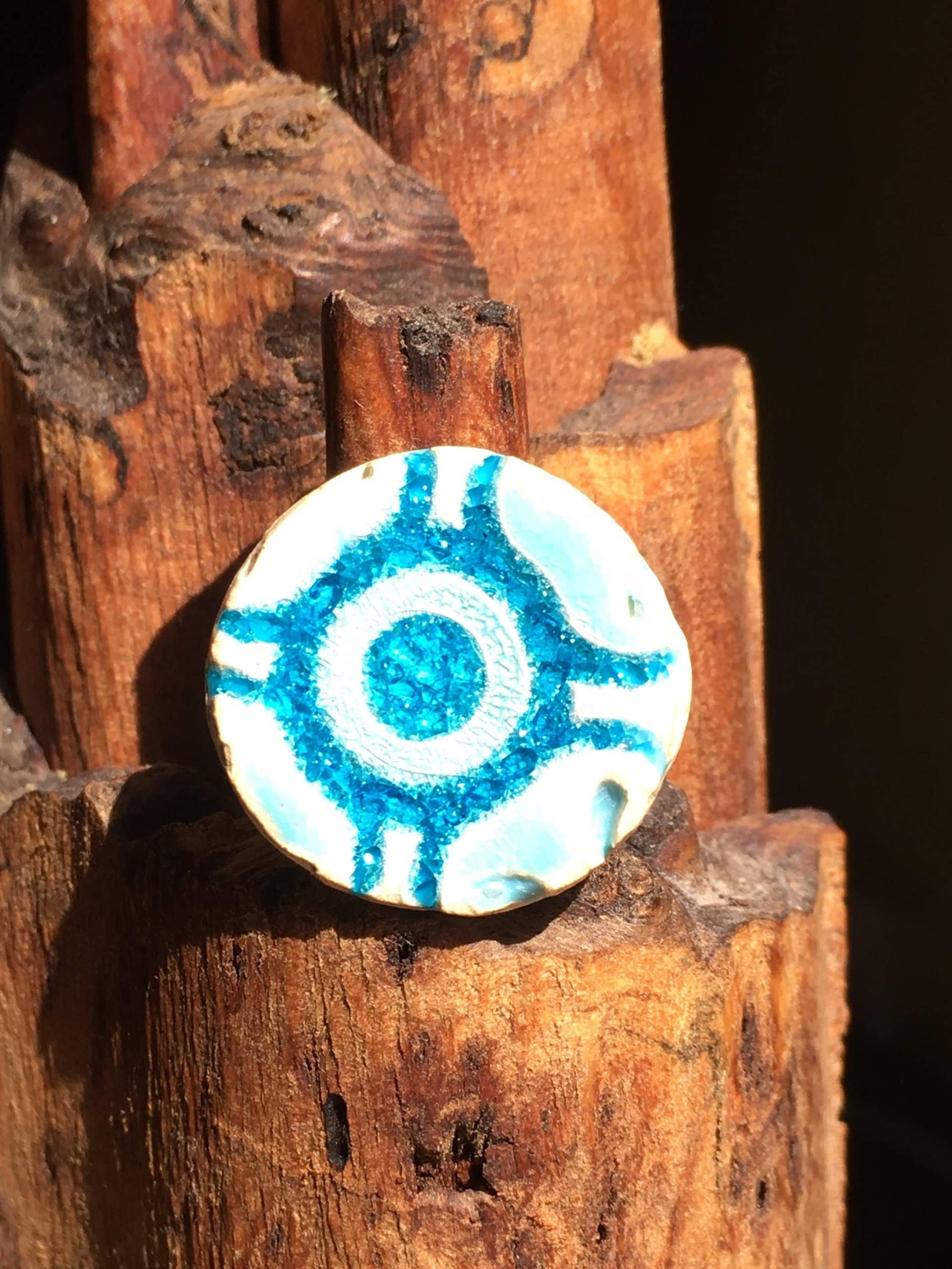 Funky Runder Keramikring, Gemusterter Ring Mit Pooling-Glasur, Pfauenblauer Glasring, Kristallisierter Gewagter Schmuck, Handgefertigter Schmuck Funky Runder Keramikring, Gemusterter Ring Mit Pooling-Glasur, Pfauenblauer Glasring, Kristallisierter Gewagter Schmuck, Handgefertigter Schmuck von CombigirlJewellery