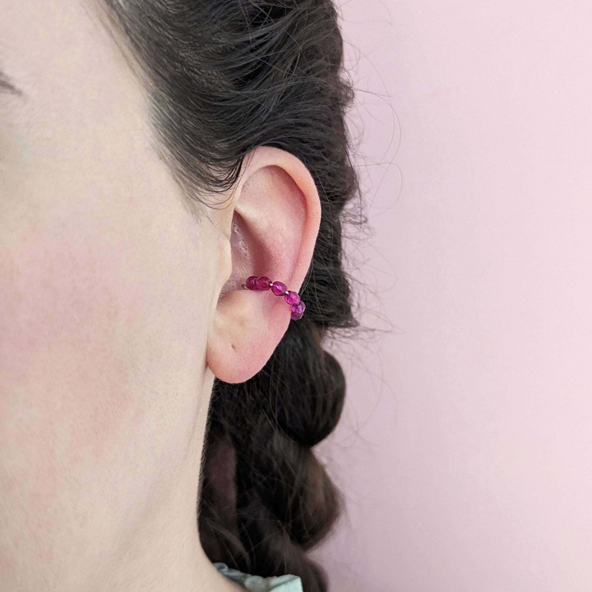 Ohr Cuff Ansteck Piercing Mit Glasschliff Perlen | Ohrklemme Offener Ring Fuchsia Fake Conch Gold Silber Kreis Ohrring Magenta Pink von CombinedColours