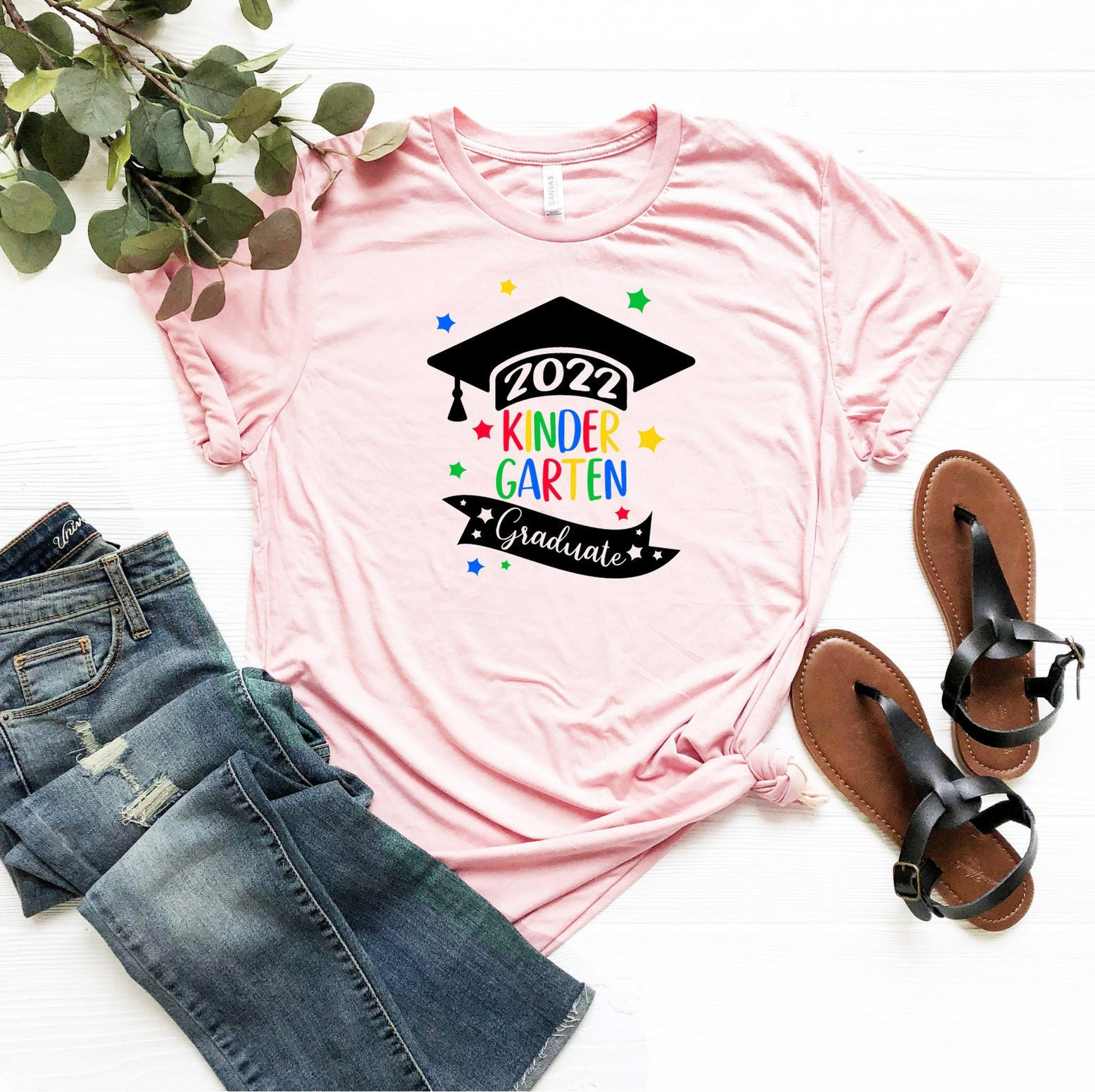 2022 Kindergarten Absolvent Shirt, Abitur Tshirt, Letzter Schultag Kinder Grad T-Shirt von ComfyShirtsUS