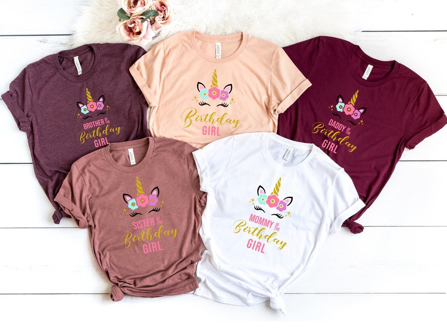 Einhorn Geburtstagsshirt, Personalisiertes Motiv Geburtstag Party Shirts, Mädchen T-Shirt von ComfyShirtsUS