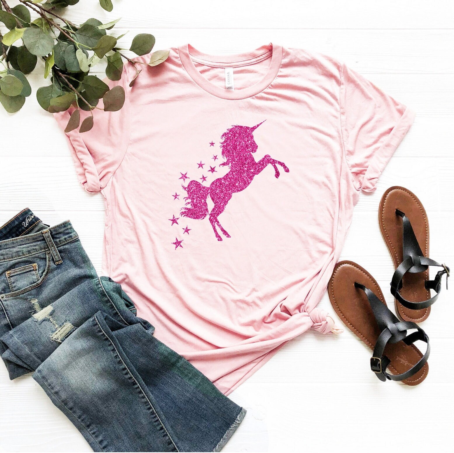 Glitzer Einhorn Geburtstagsshirt, Geburtstag Party T-Shirt, Zauberhaftes Shirt, Mädchen Geschenk, Liebhaber Shirt von ComfyShirtsUS