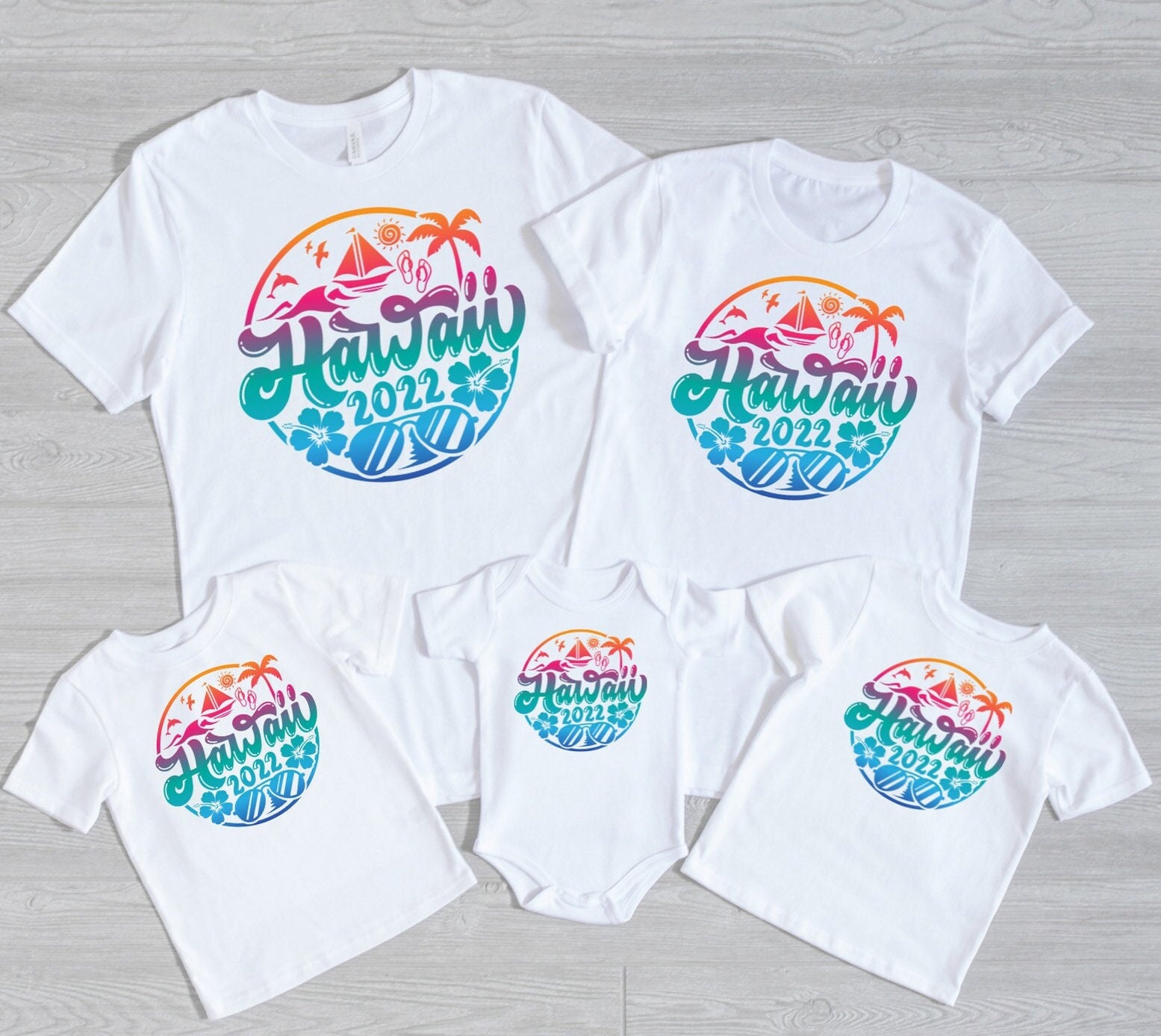 Hawaii Urlaub 2022 Shirt, Familien T-Shirt, Trip Mädchen Sommer Vacay Beach Shirt von ComfyShirtsUS