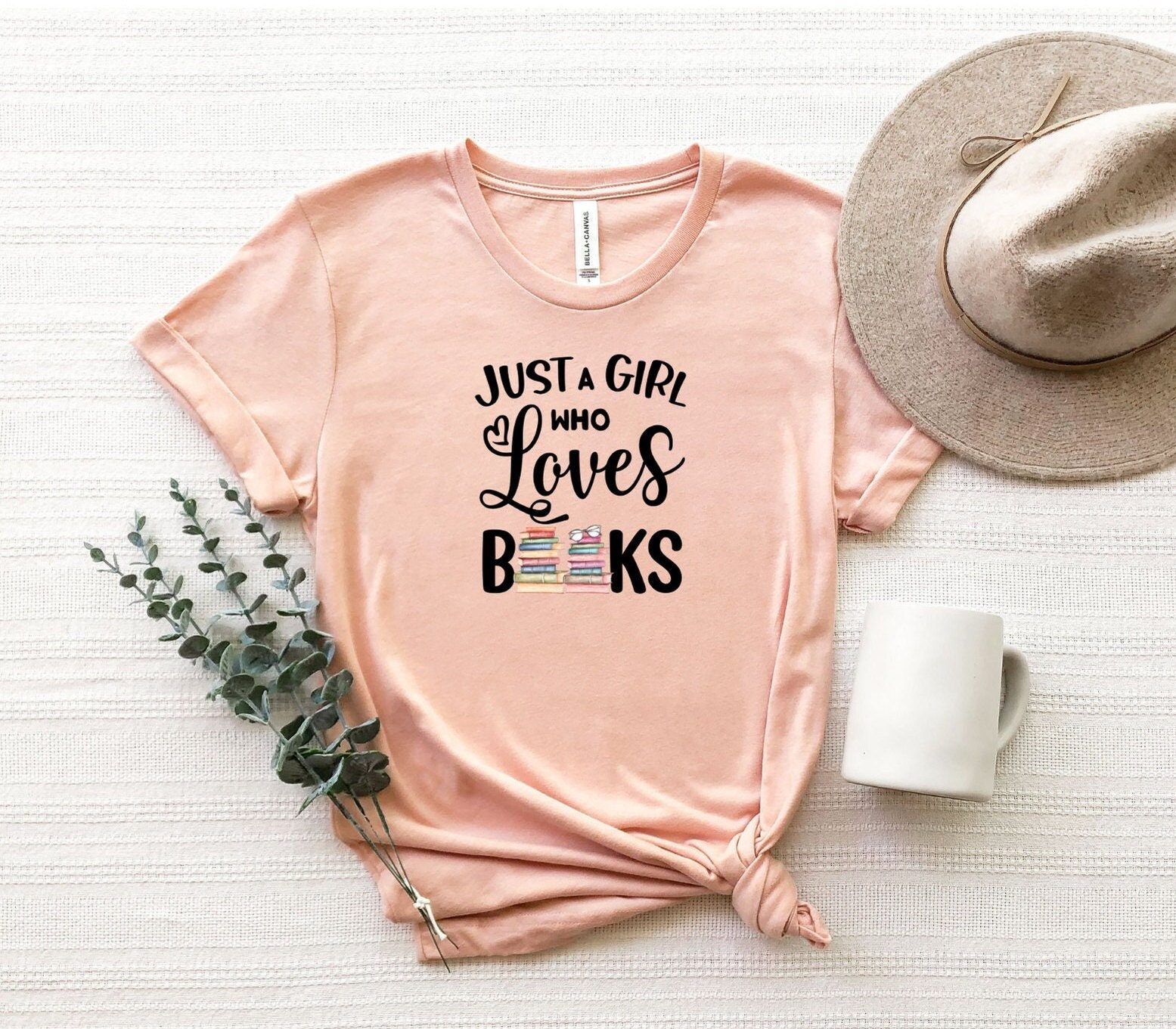 Just A Girl Who Loves Bücher Shirt, Buchliebhaber T-Shirt, Buchliebe Liebe Lesen Buch Nerd Bibliothekar Shirt von ComfyShirtsUS