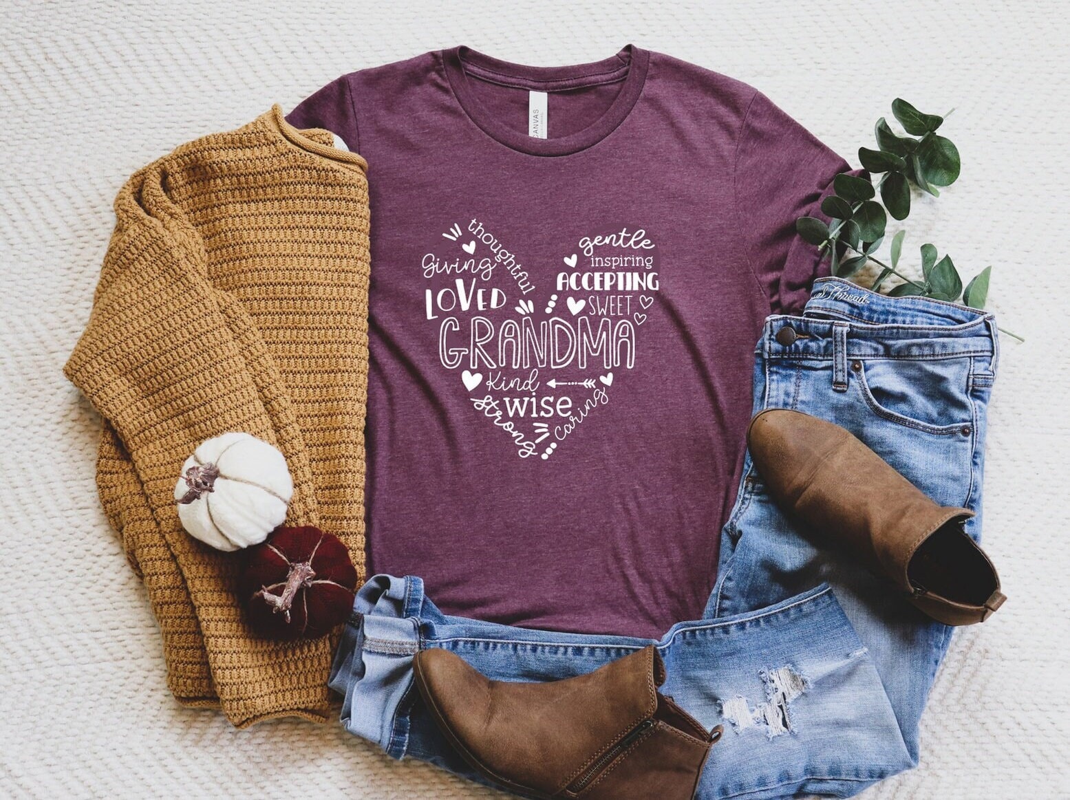 Kind Wise Strong Grandma Heart Shirt, Oma Herz T-Shirt, Beste Love Muttertag Geschenk, Süßes Nanny T-Shirt von ComfyShirtsUS