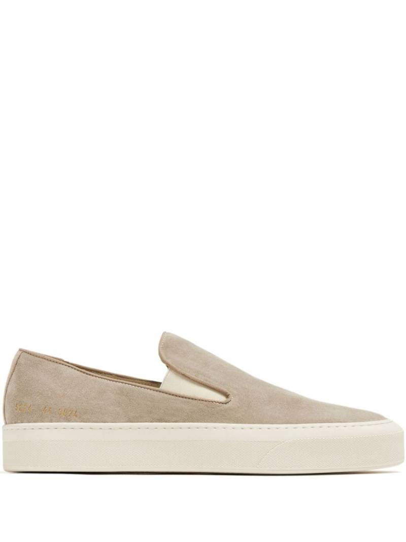 Common Projects Slip-On-Sneakers aus Wildleder - Nude von Common Projects