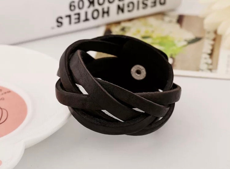 Leder-Wrap-Armband, Schwarzes Lederarmband, Vollkorn-Leder-Armband, Gewebte Manschette, Armreif Leder-Wrap-Armband, Schwarzes Lederarmband, Vollkorn-Leder-Armband, Gewebte Manschette, Armreif von CommonLinesClothing