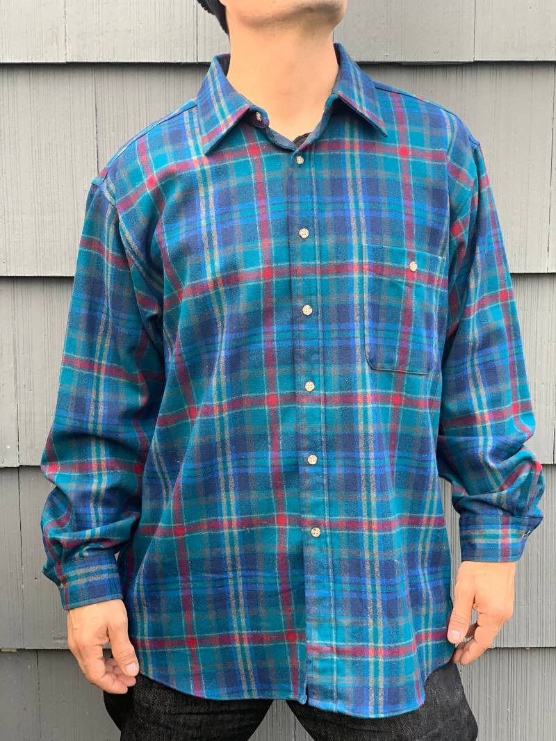 Pendleton Vintage Button Up Herren Blau Grün Wolle Kariertes Shirt Größe Groß Mit Leder Ellbogen Patches von CommonThreadClothing