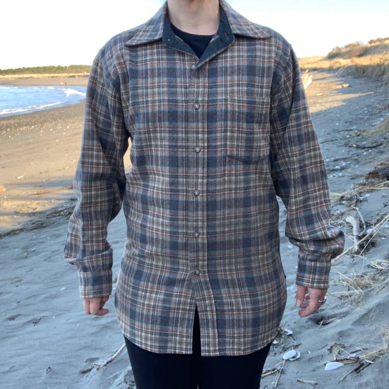 Pendleton Vintage Long Sleave Button Up Herren Wolle Karo Tan Grau Blau Hemd Klein von CommonThreadClothing